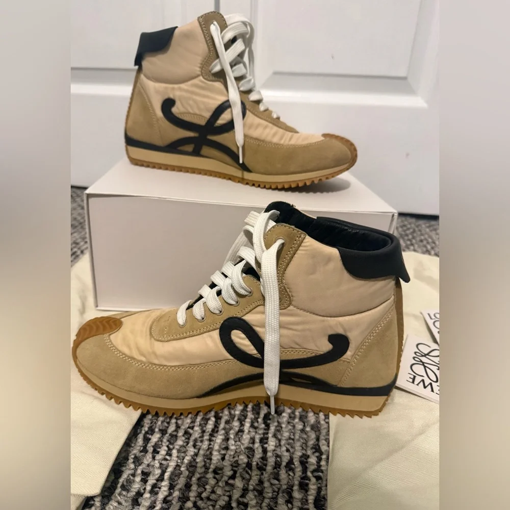 Loewe Beige, White & Black Retro Runner Sneakers High Top size 38 full set - Picture 6 of 10